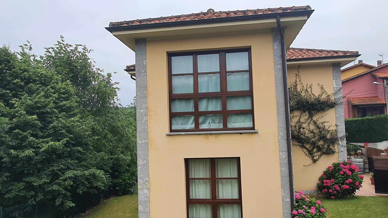 Vivienda Vacacional Villa Maruja Andrín Exteriör bild